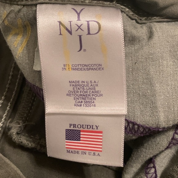 NYDJ Army Green Denim Jeans, Cargo-like Side Pockets, Ankle Zip, Stretch Fabric - Picture 13 of 13